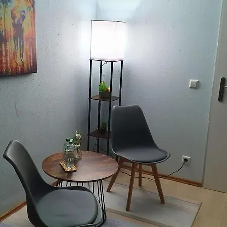 Gemuetliche Fuer 9 Personen * Berlim