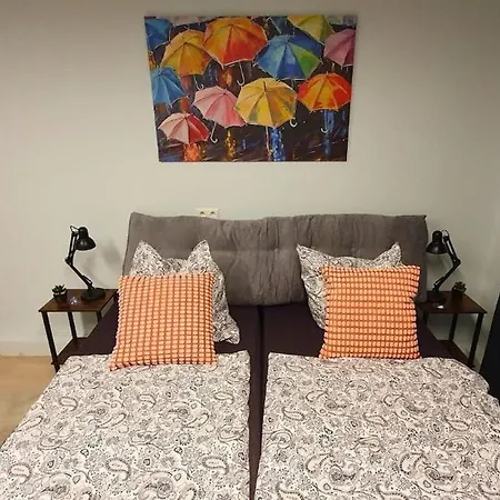 Gemuetliche Fuer 9 Personen * Berlim