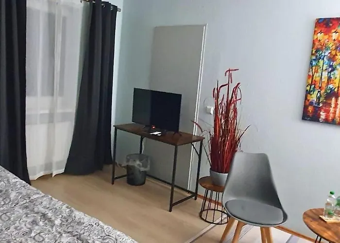 Gemuetliche Fuer 9 Personen * Берлин